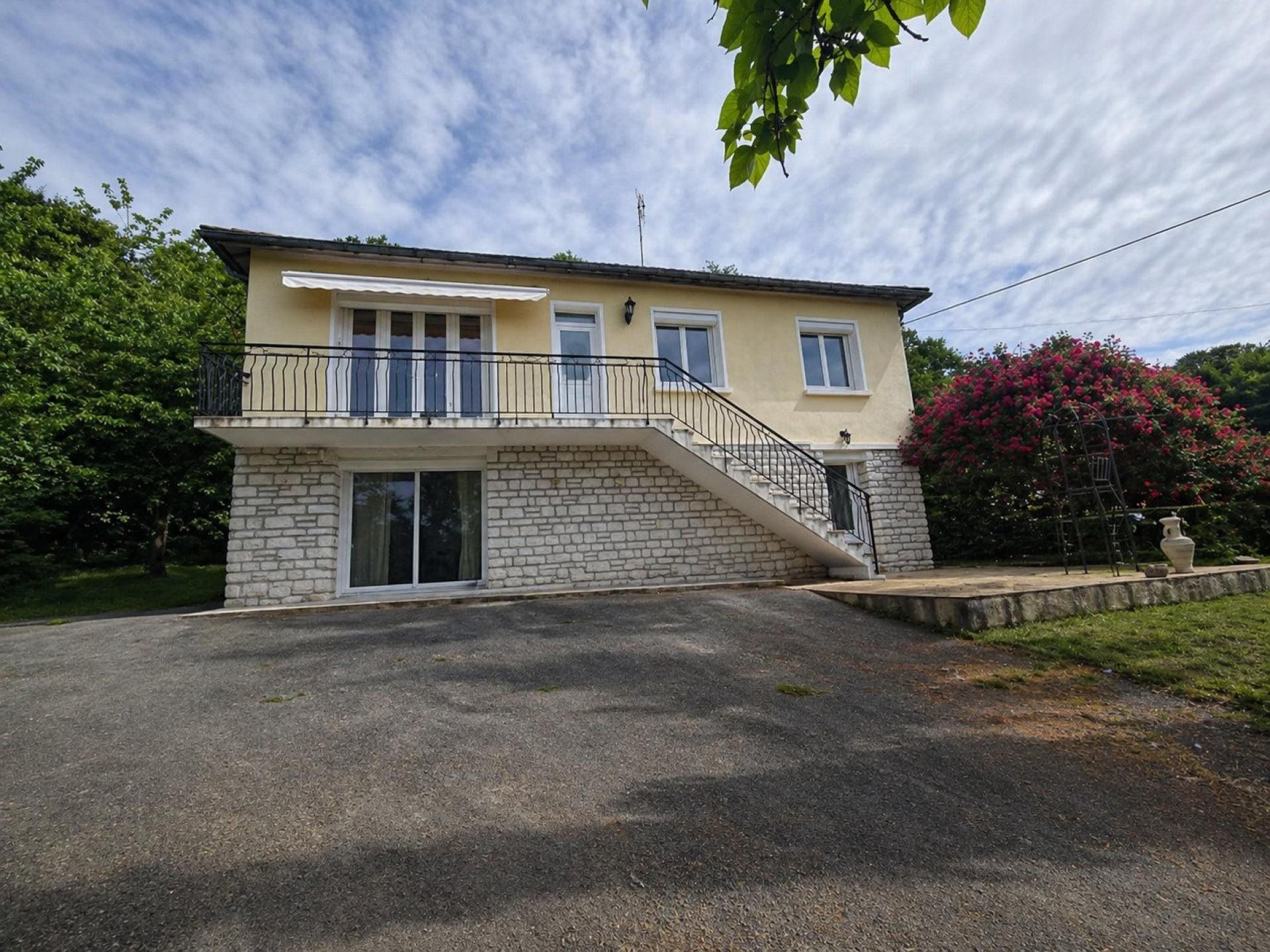 Maison à vendre, 122m², Neuvic