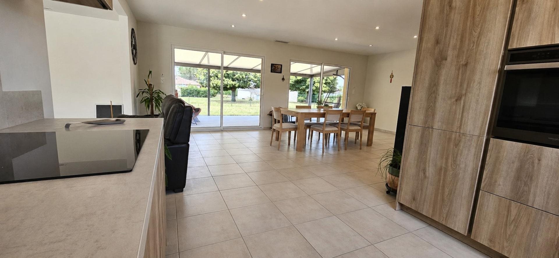 Maison à vendre, 111m², Mussidan