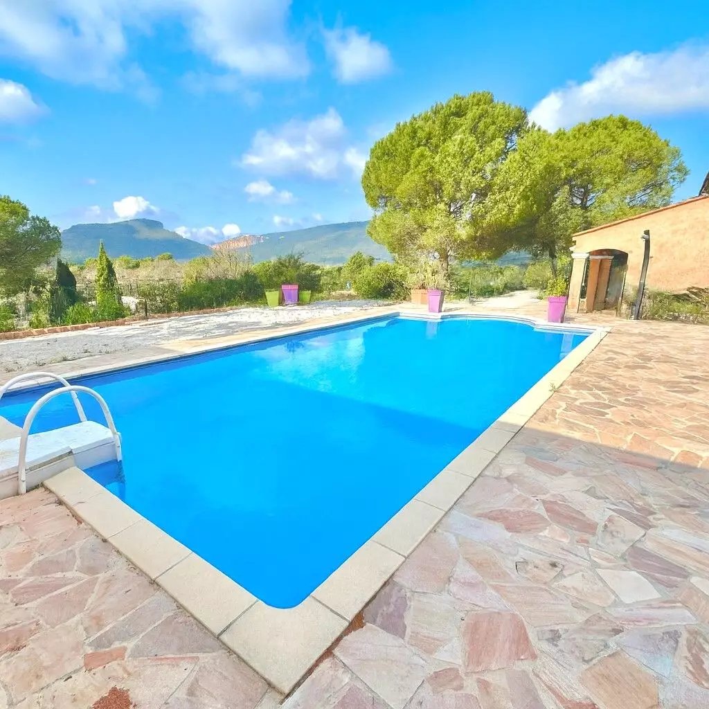 Maison à vendre, 130m², Bagnols-en-Forêt