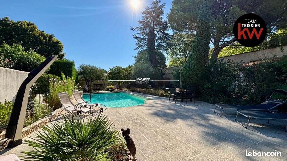 Maison à vendre, 229m², Charleval