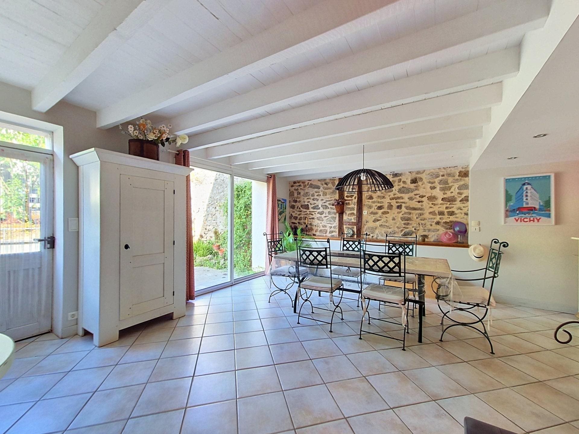 Maison à vendre, 123m², Laprugne