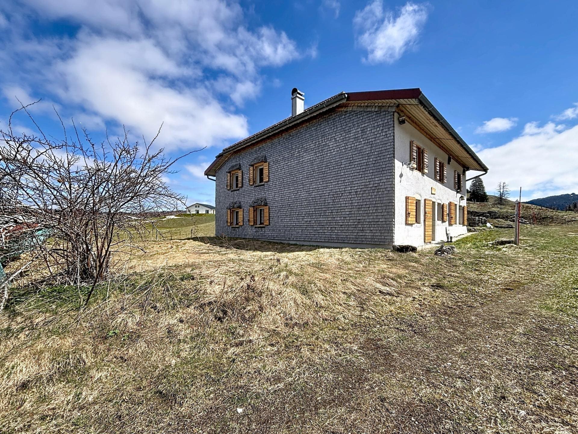 Maison à vendre, 215m², Lajoux