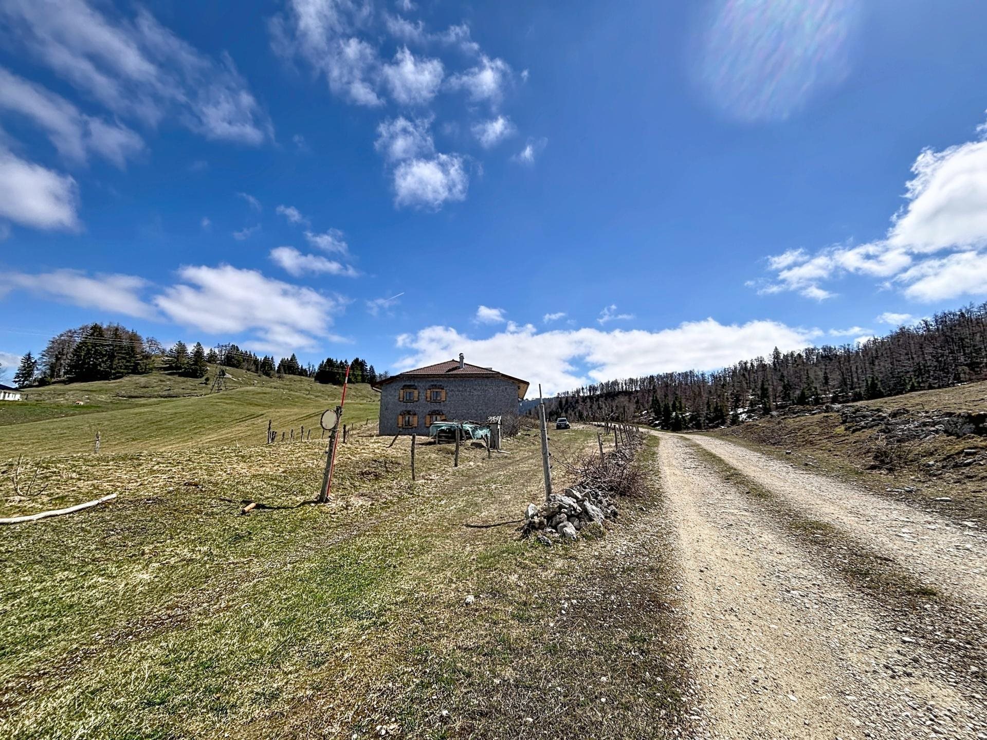 Maison à vendre, 215m², Lajoux