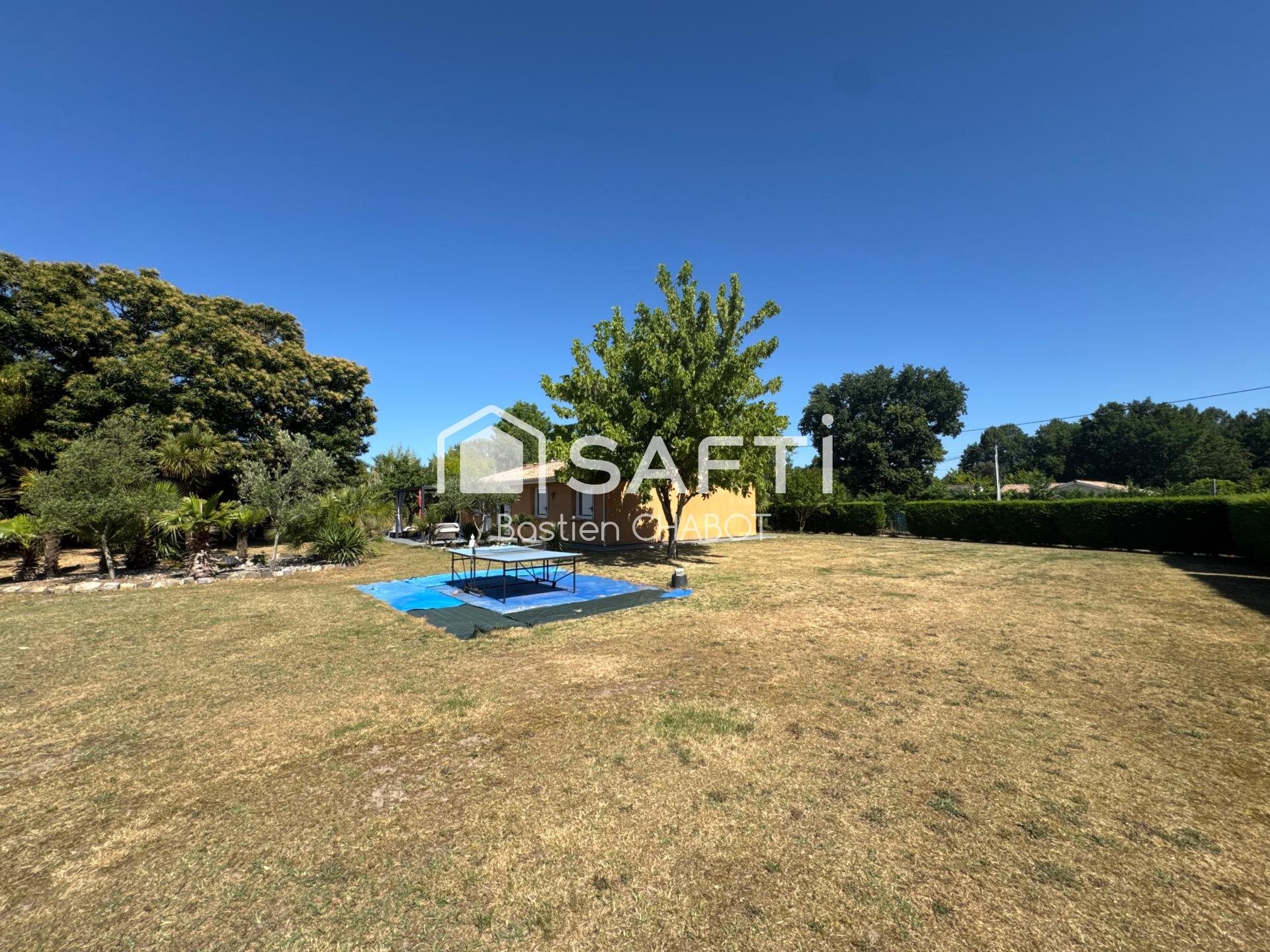 Maison à vendre, 99m², Saint-Laurent-d'Arce