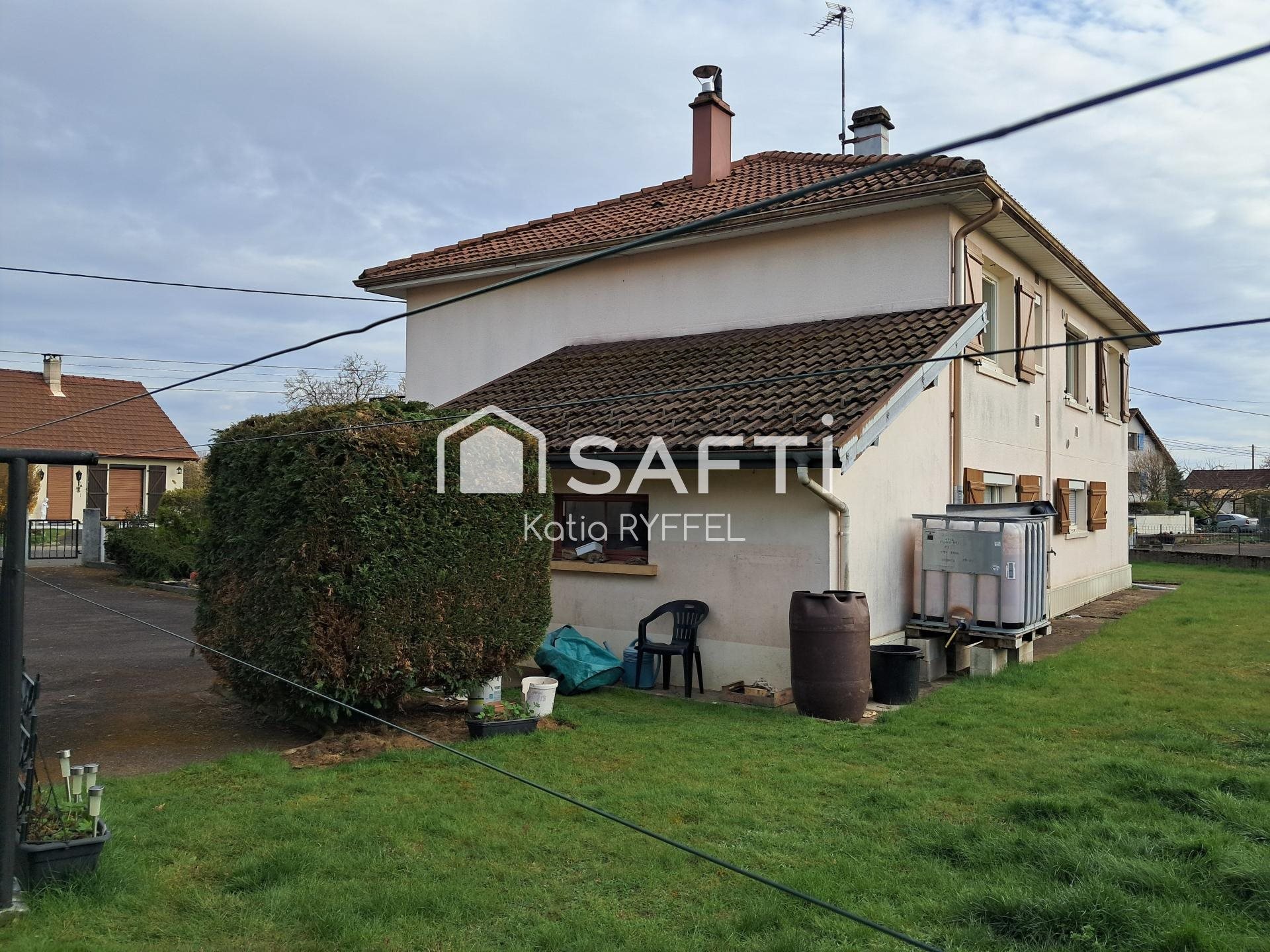 Maison à vendre, 117m², Froideconche
