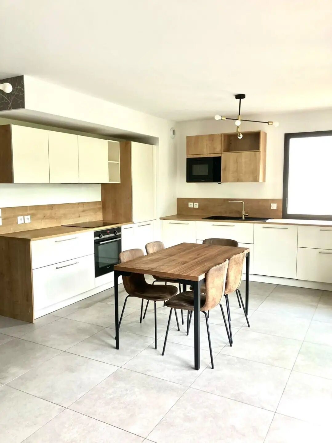 Appartement à louer, 77m², Limonest