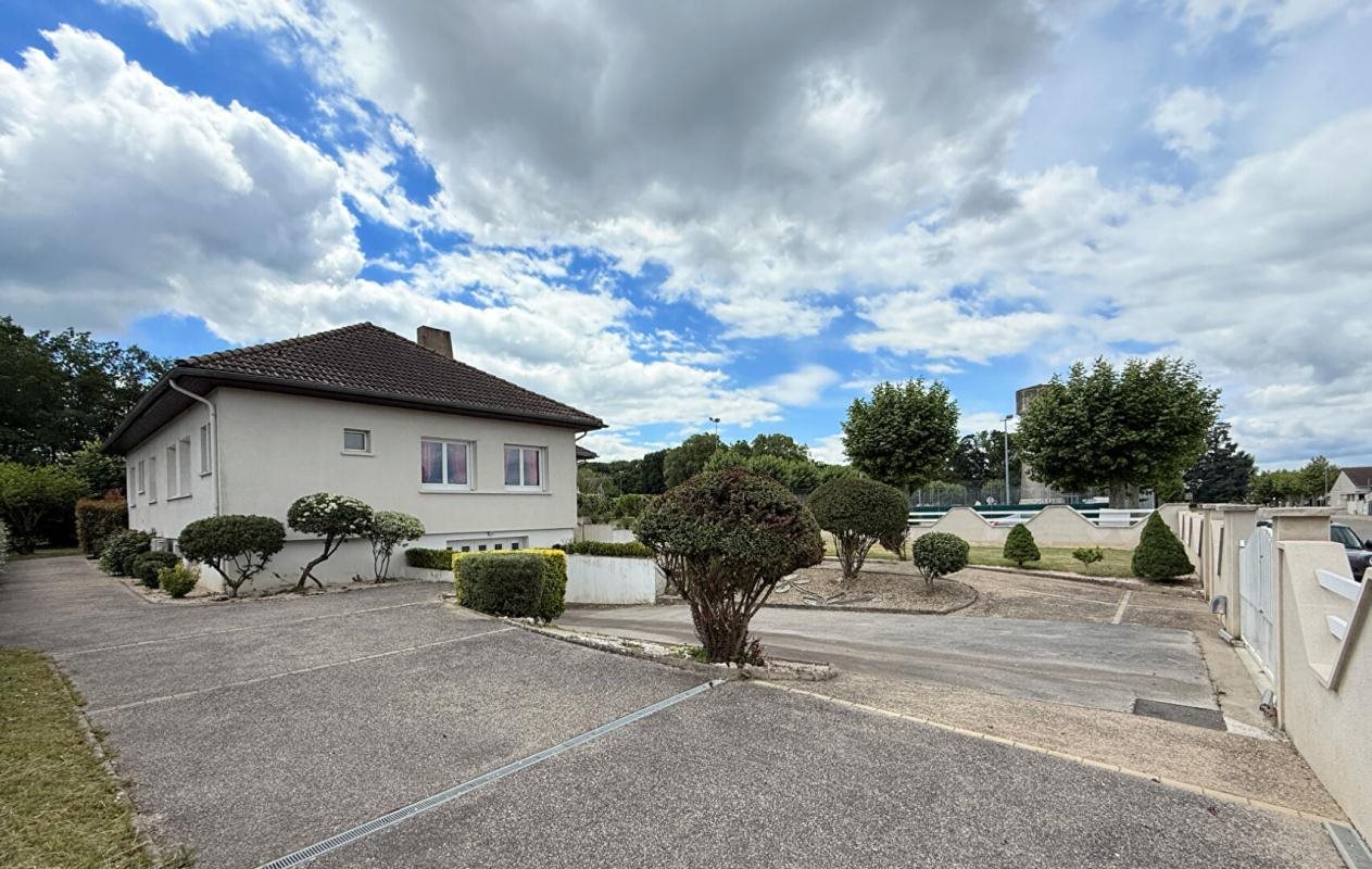 Maison à vendre, 175m², Pierre-de-Bresse