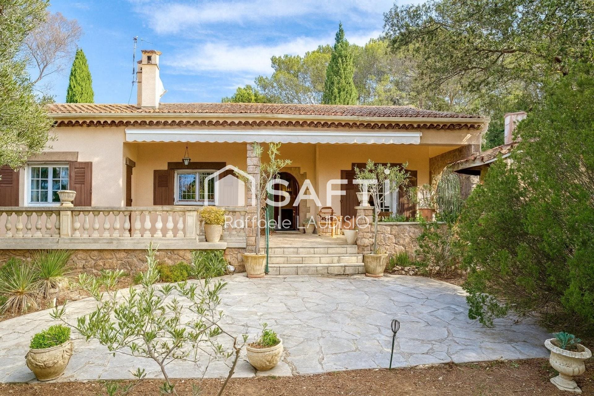 Maison à vendre, 142m², Saint-Raphaël