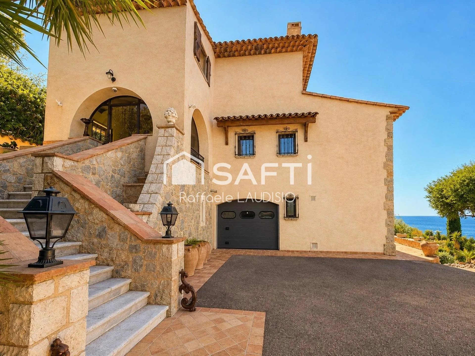 Maison à vendre, 224m², Saint-Raphaël