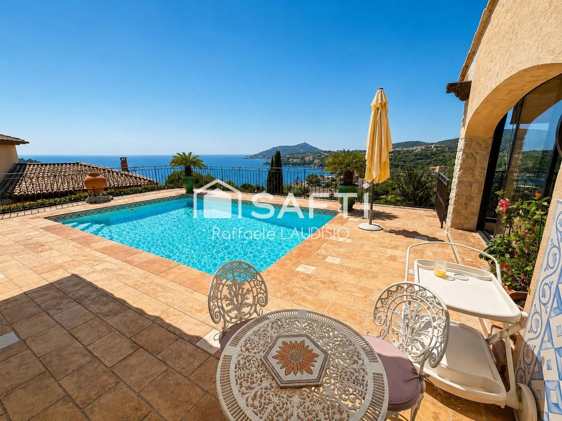 Maison à vendre, 224m², Saint-Raphaël