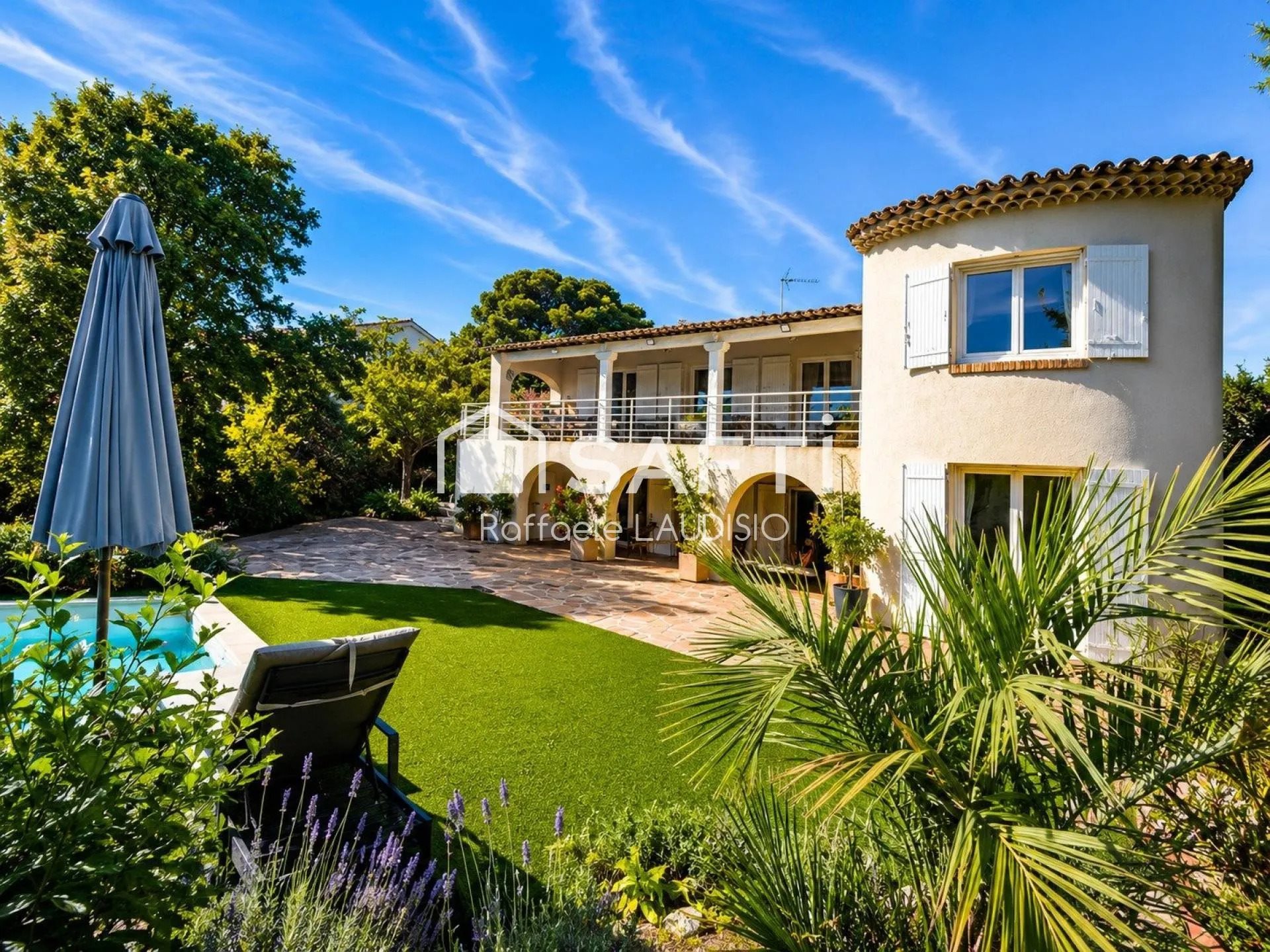 Maison à vendre, 210m², Saint-Raphaël
