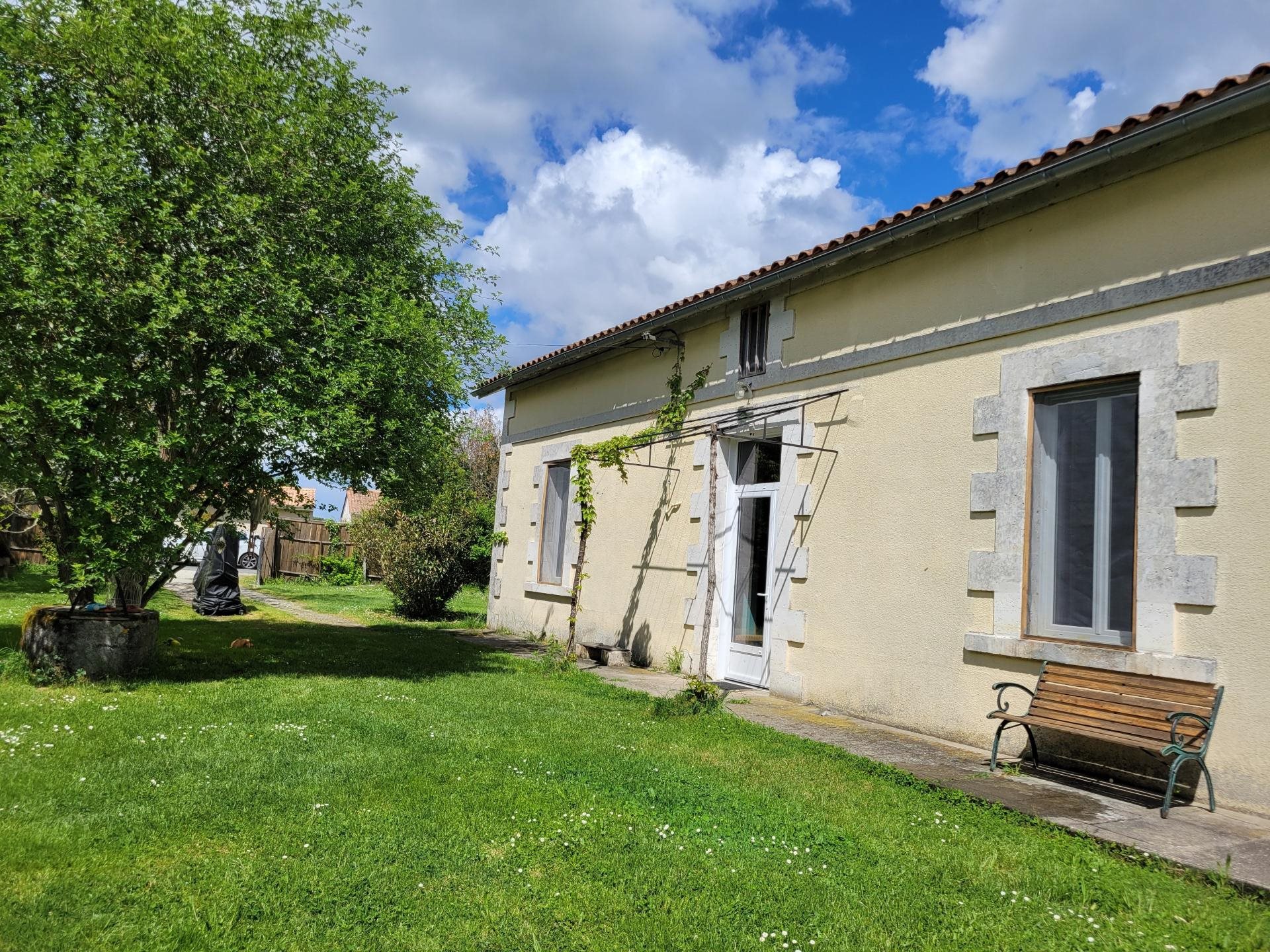 Maison à vendre, 145m², Saint-Aigulin