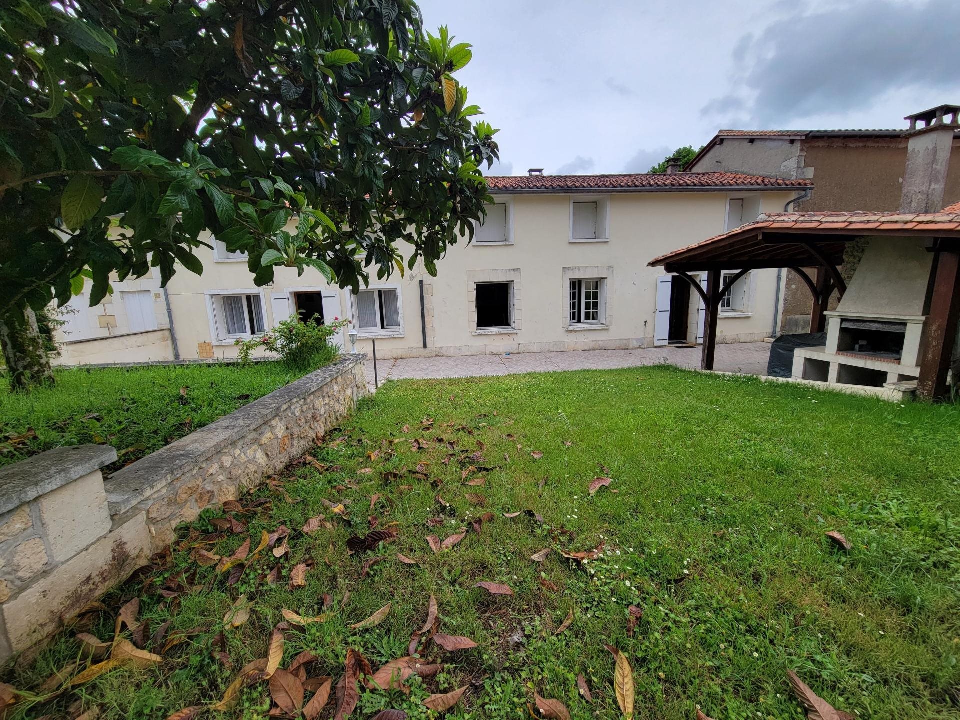 Maison à vendre, 190m², Saint-Aulaye