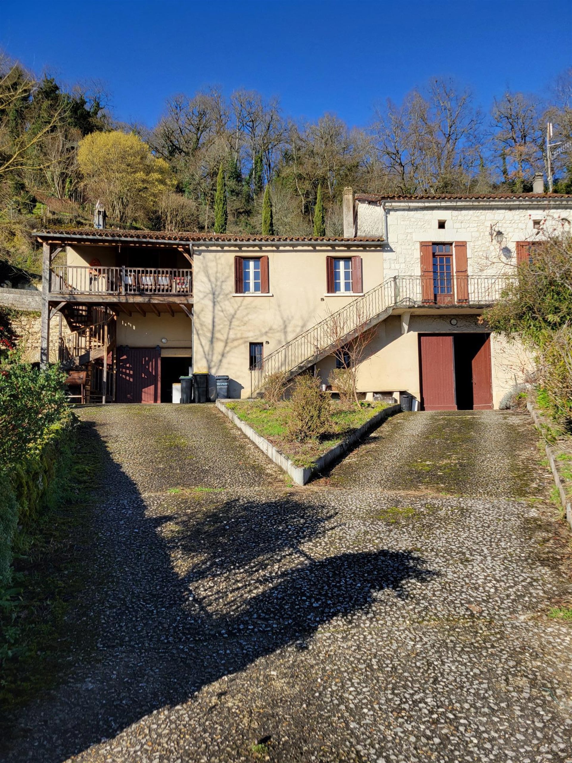 Maison à vendre, 130m², Aubeterre-sur-Dronne