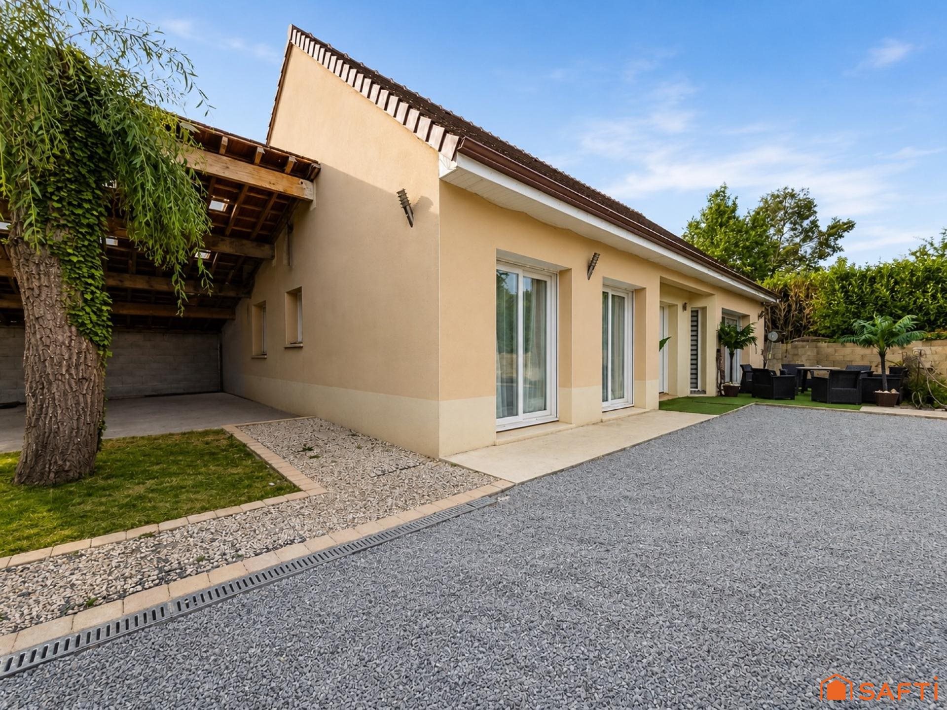 Maison à vendre, 140m², Anet