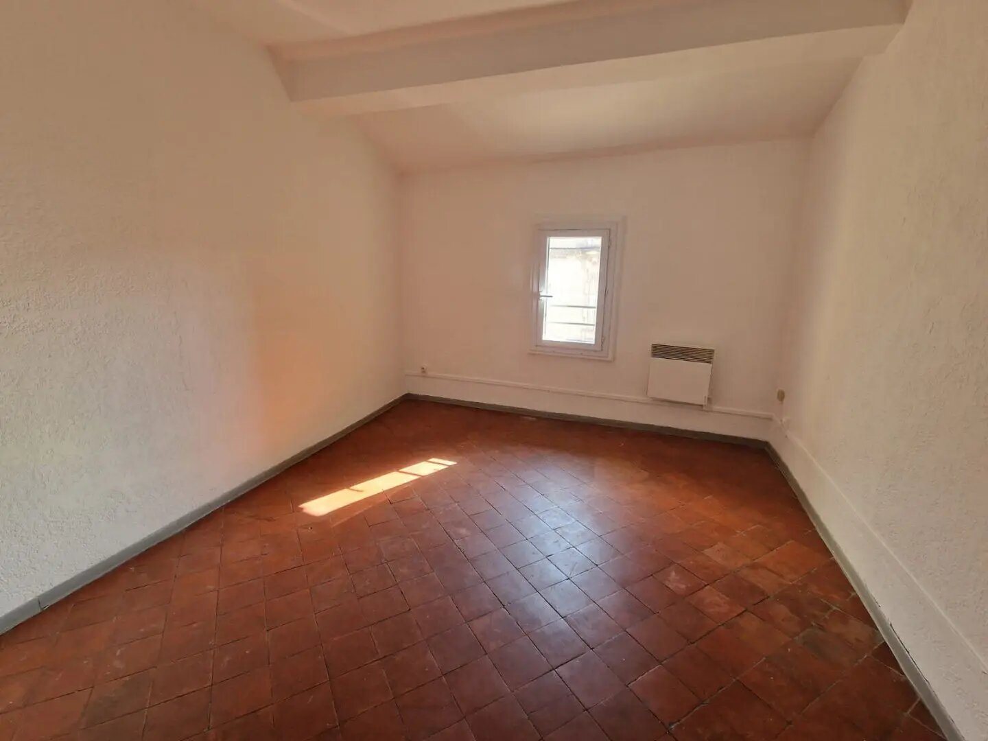 Appartement à louer, 67m², Florensac