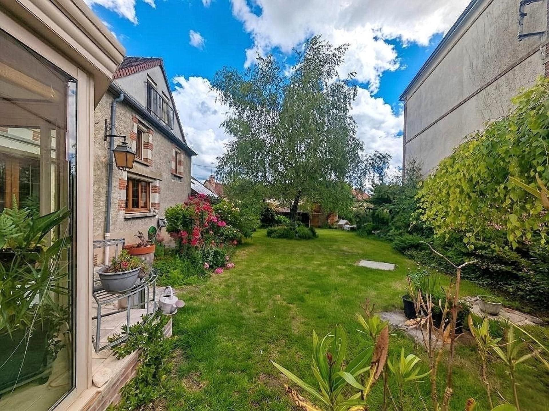 Maison à vendre, 207m², Mont-Saint-Sulpice