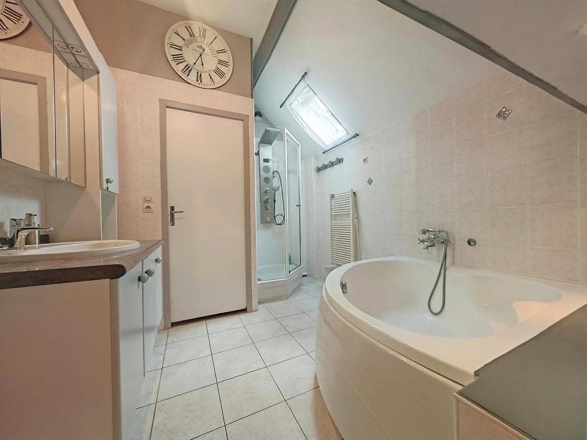 Maison à vendre, 207m², Mont-Saint-Sulpice