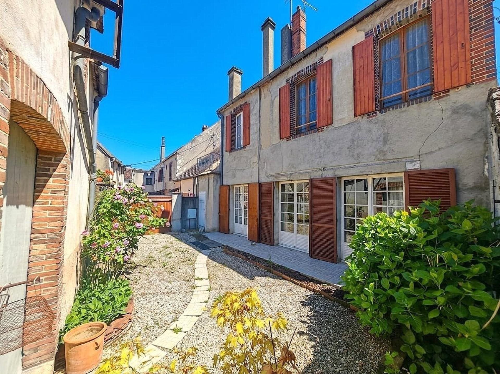 Maison à vendre, 212m², Brienon-sur-Armançon