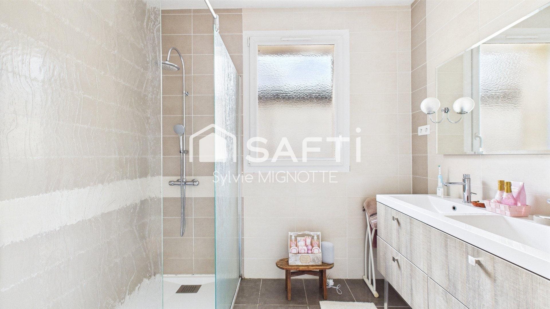 Appartement à vendre, 127m², Surgères