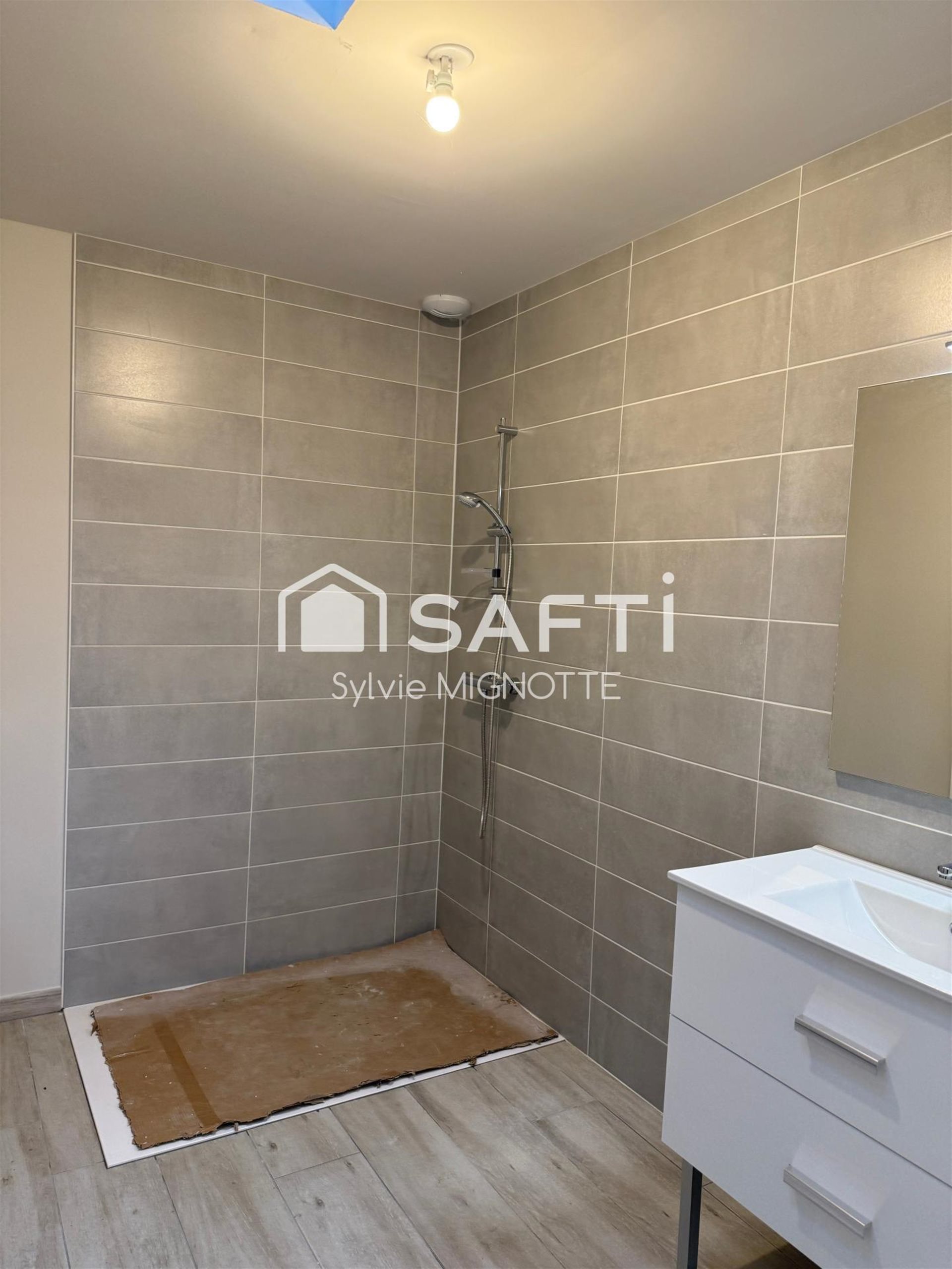 Maison à vendre, 90m², La Laigne