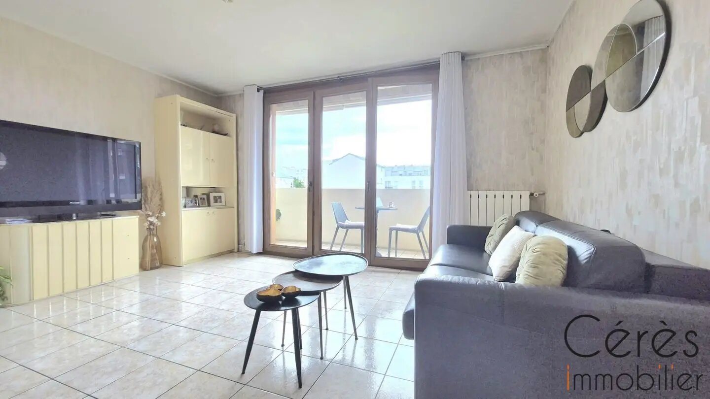 Appartement à vendre, 70m², Romainville