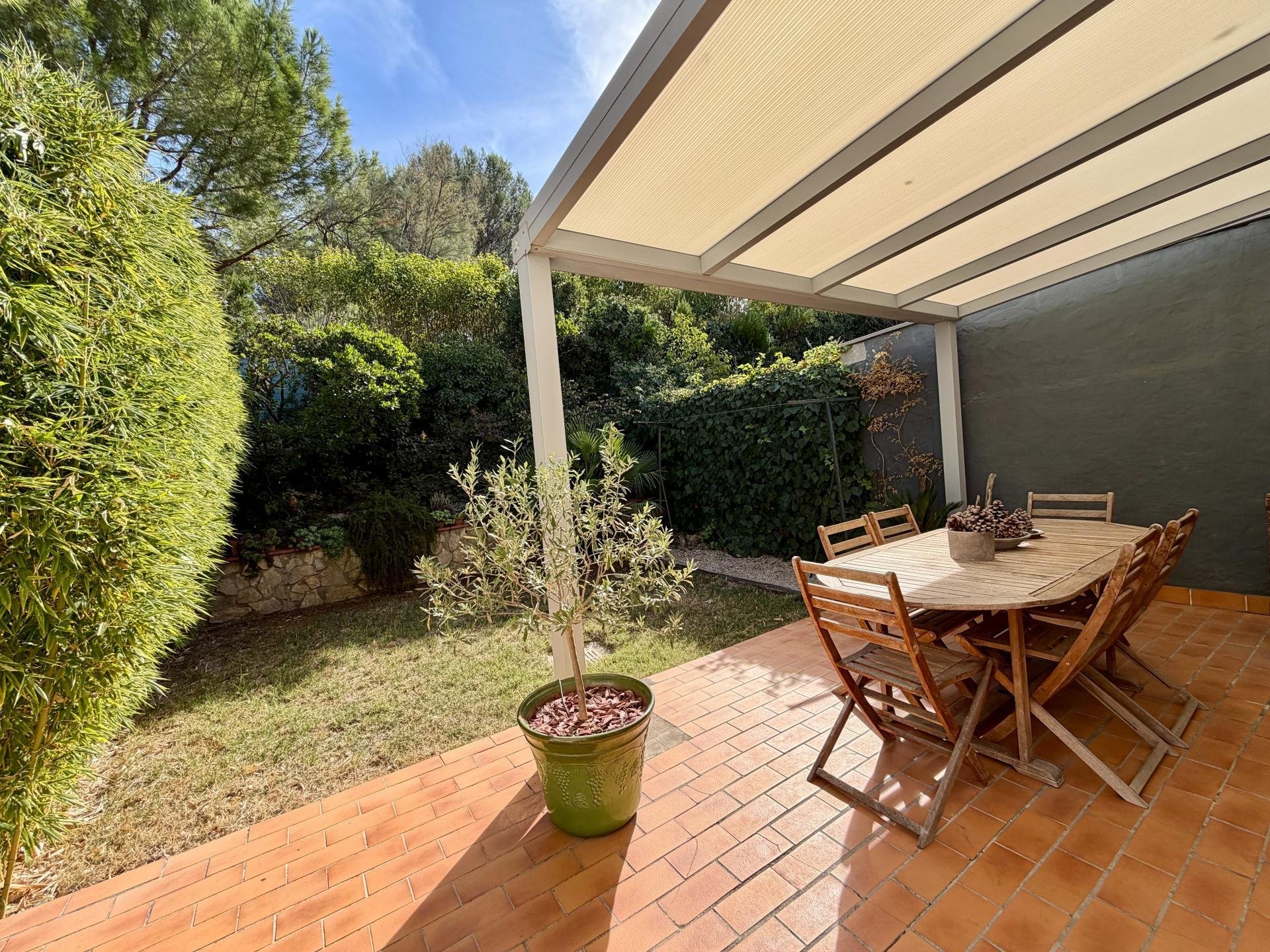 Maison à vendre, 85m², Simiane-Collongue