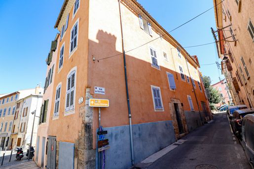 Maison 12 pièces 250 m² · à Draguignan · 250 m² · 470 000 €