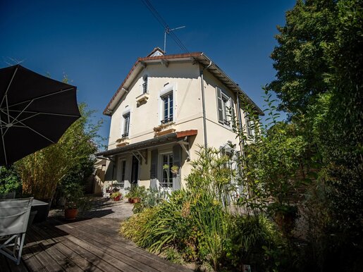 Maison 5 pièces 152 m² · à Pau · 152 m² · 575 000 €