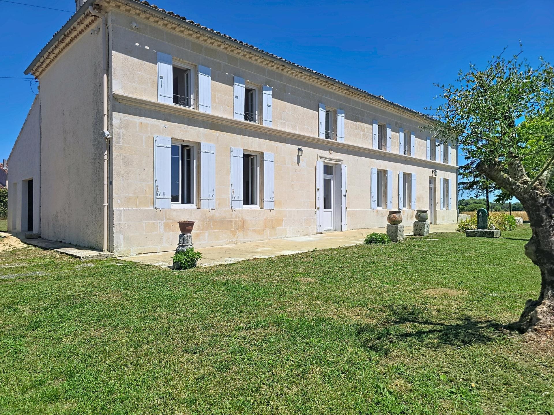 Maison à vendre, 222m², Saint-André-de-Lidon