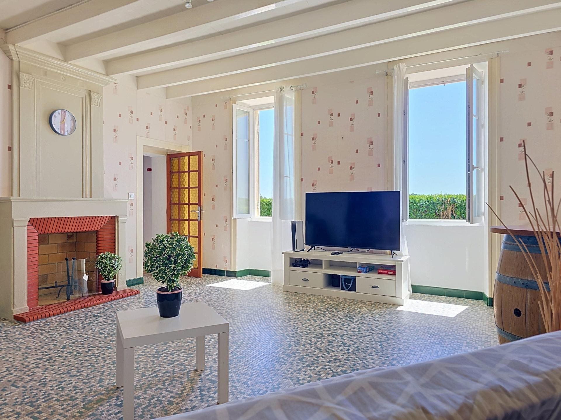 Maison à vendre, 222m², Saint-André-de-Lidon