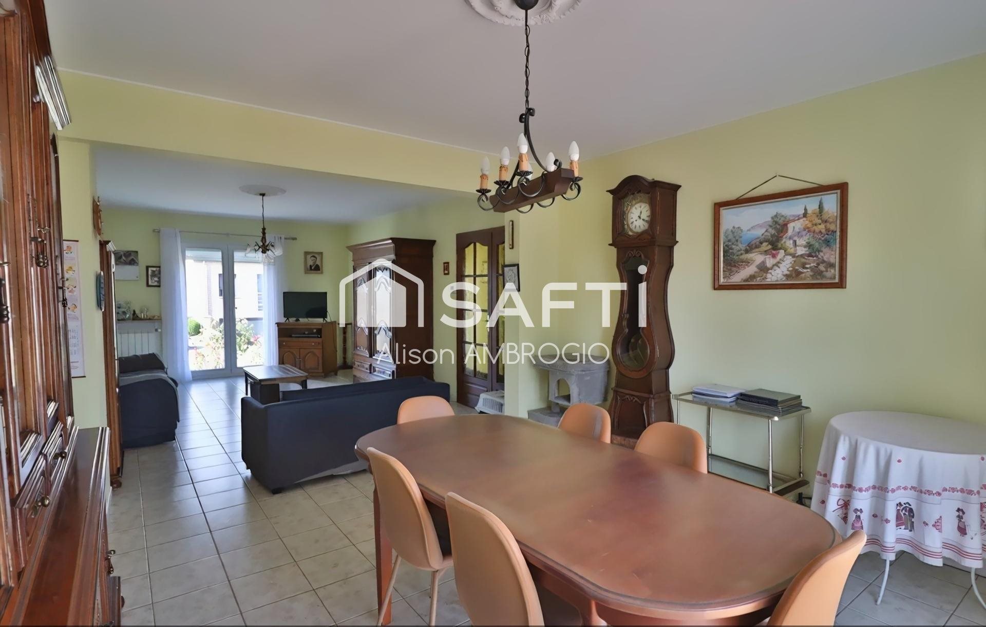Maison à vendre, 144m², Tressange