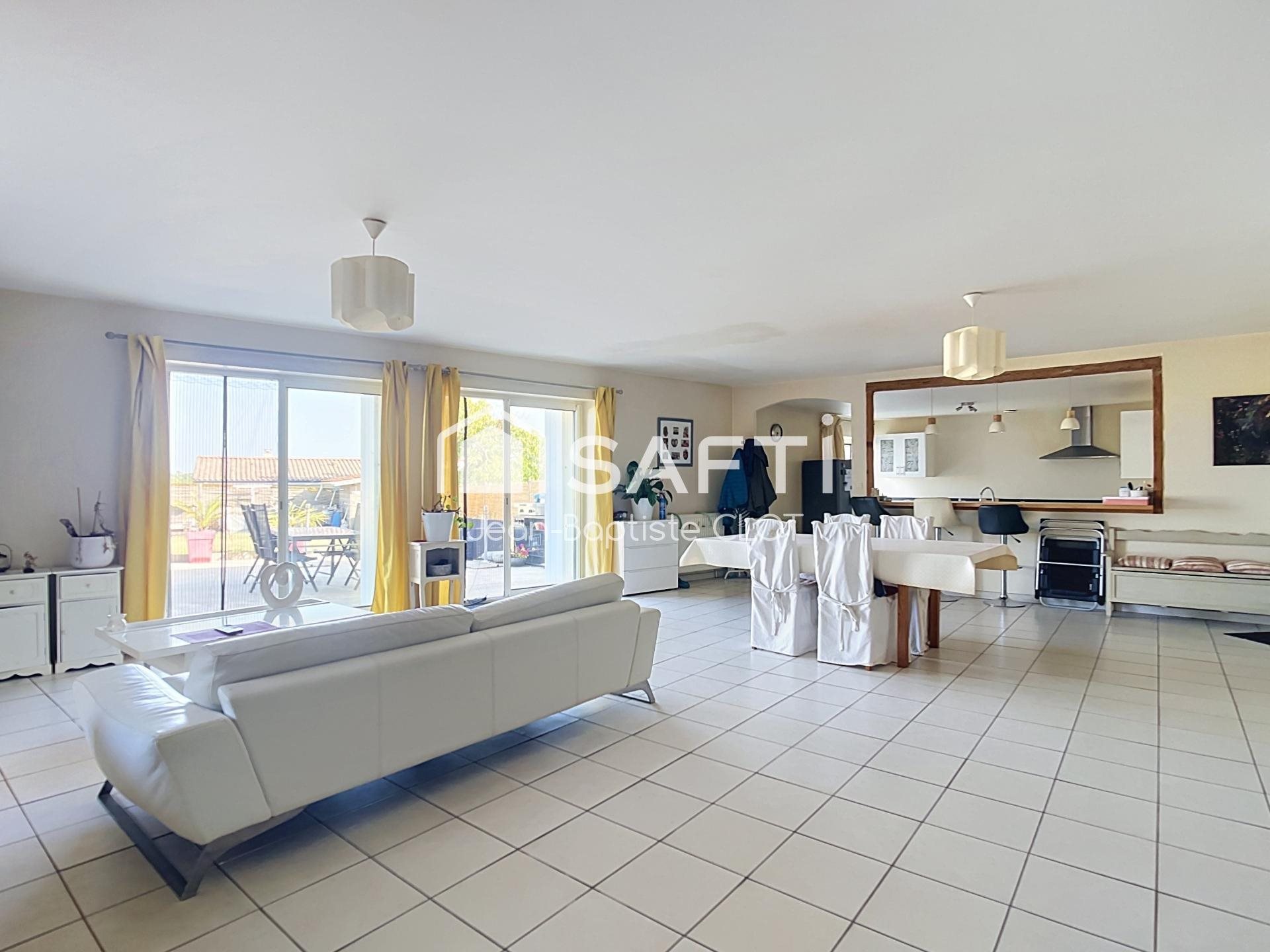 Maison à vendre, 152m², Sauveterre-de-Guyenne