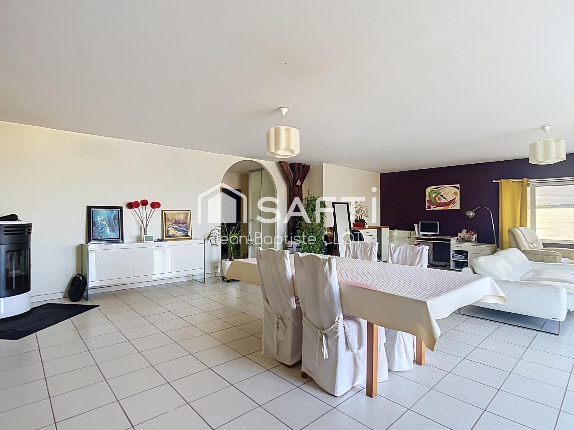 Maison à vendre, 152m², Sauveterre-de-Guyenne