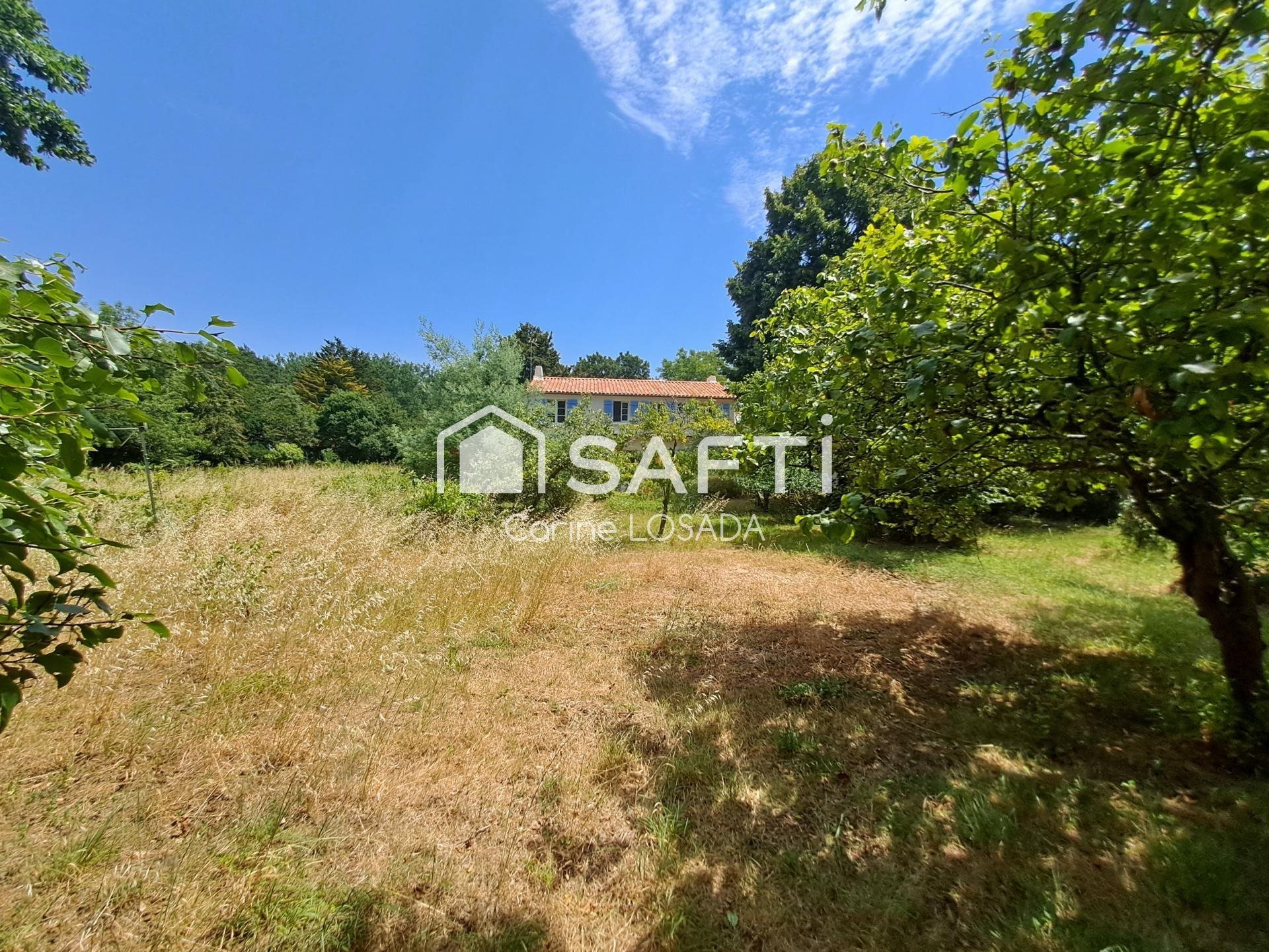 Maison à vendre, 192m², Les Magnils-Reigniers