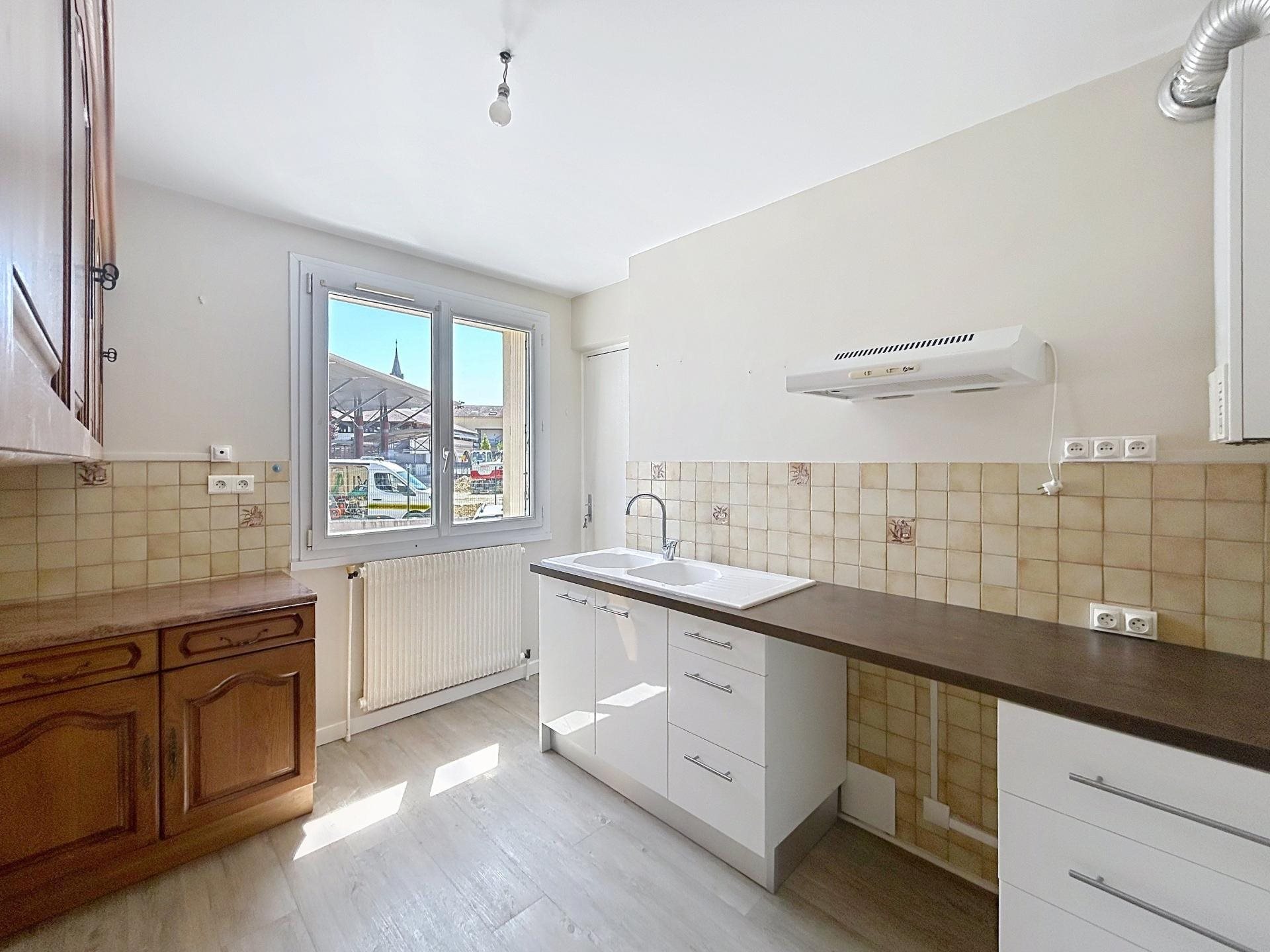 Appartement à vendre, 70m², Pont-Evêque