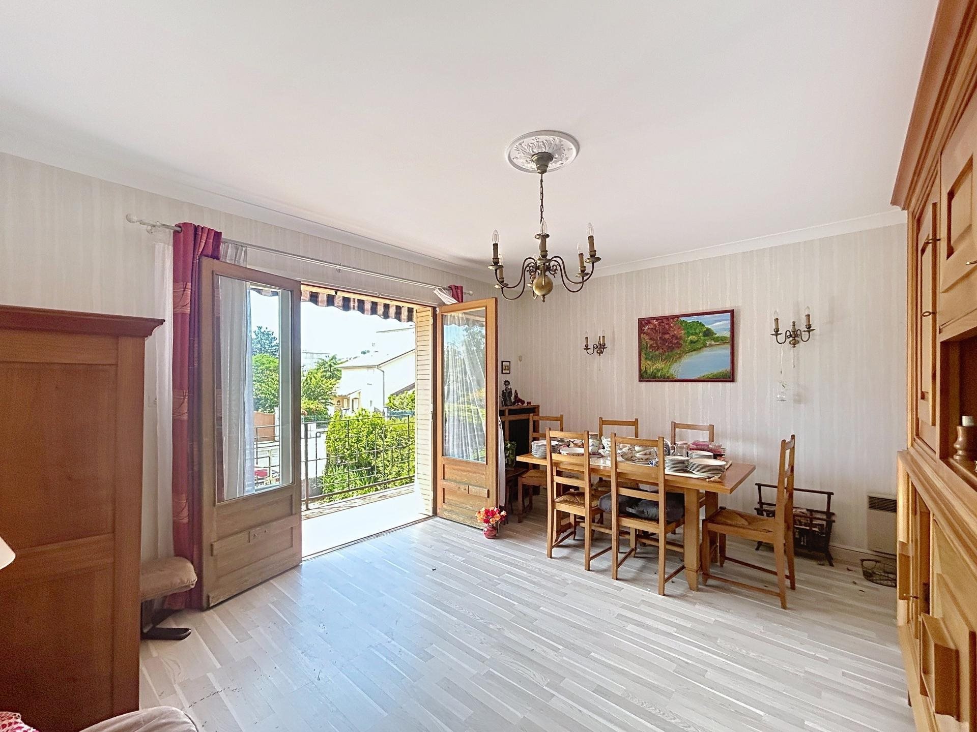 Maison à vendre, 119m², Pont-Evêque