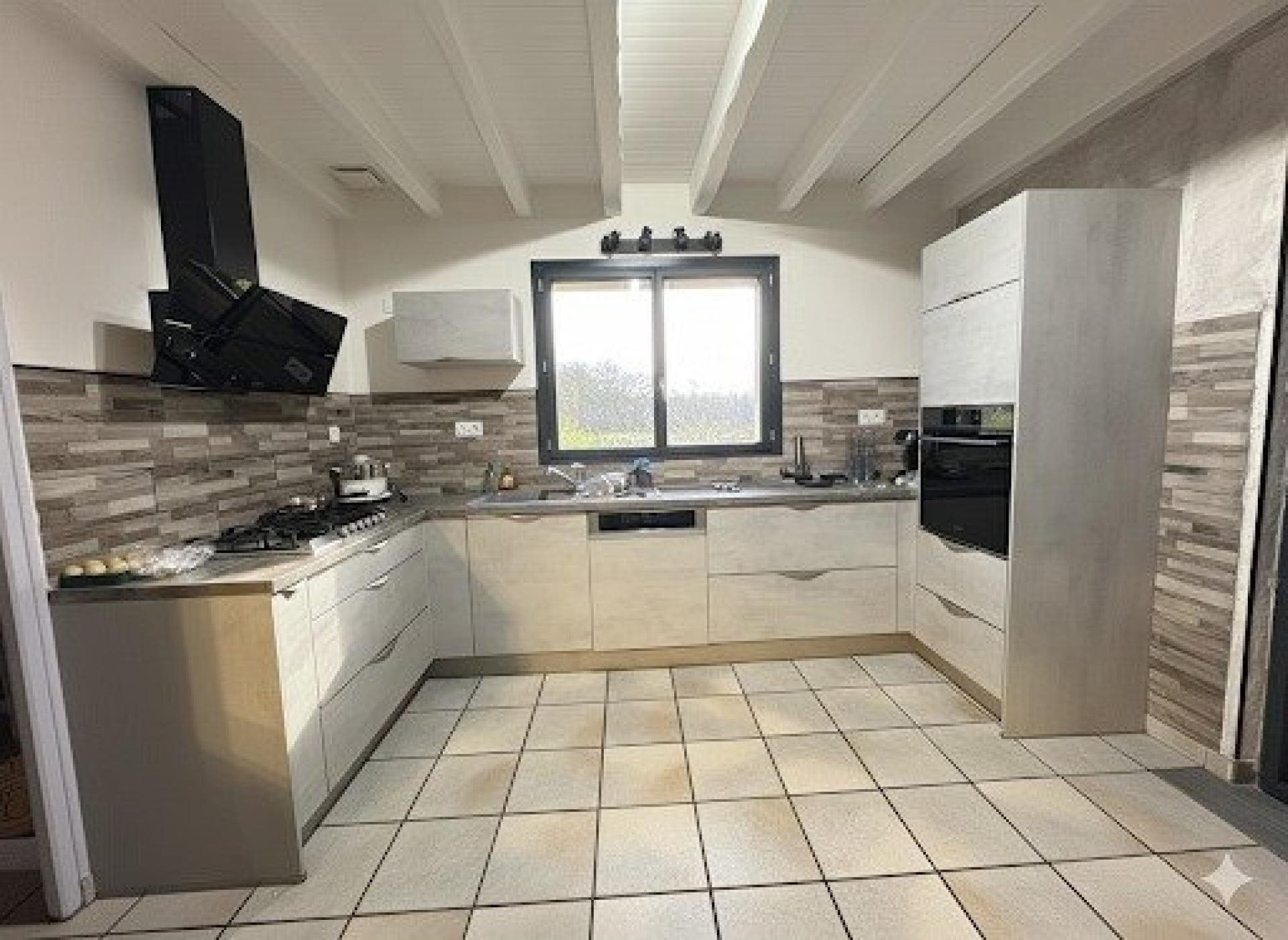 Maison à vendre, 105m², Mios