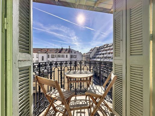 Appartement 3 pièces 82 m² · à Nice · 82 m² · 690 000 €