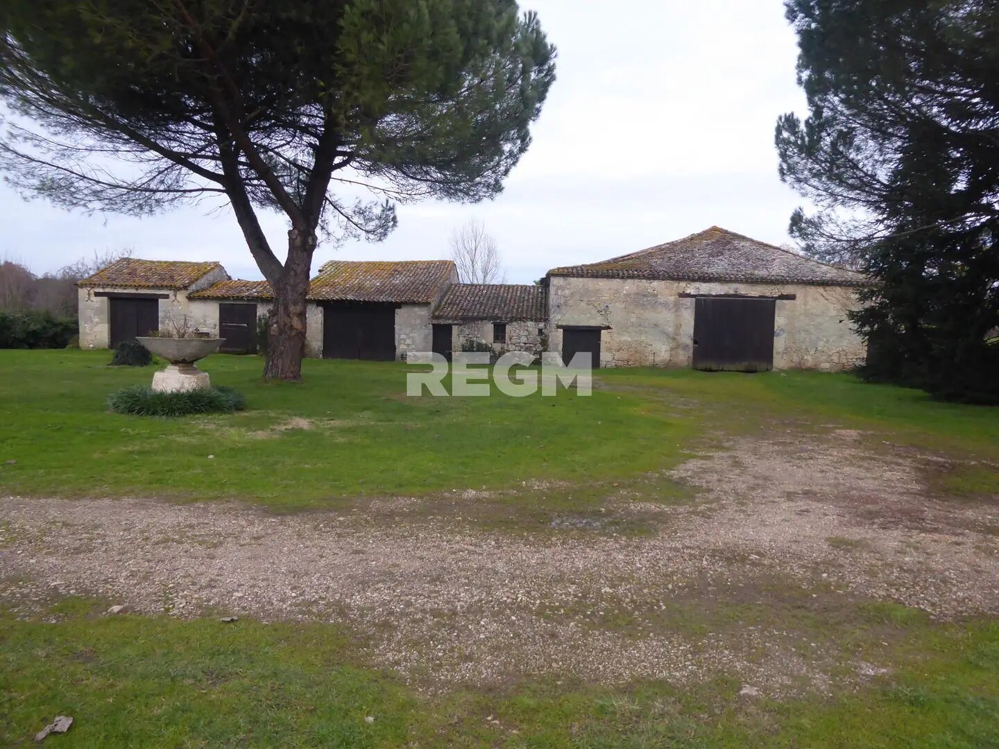 Maison à vendre, 500m², Bonneville-et-Saint-Avit-de-Fumadières