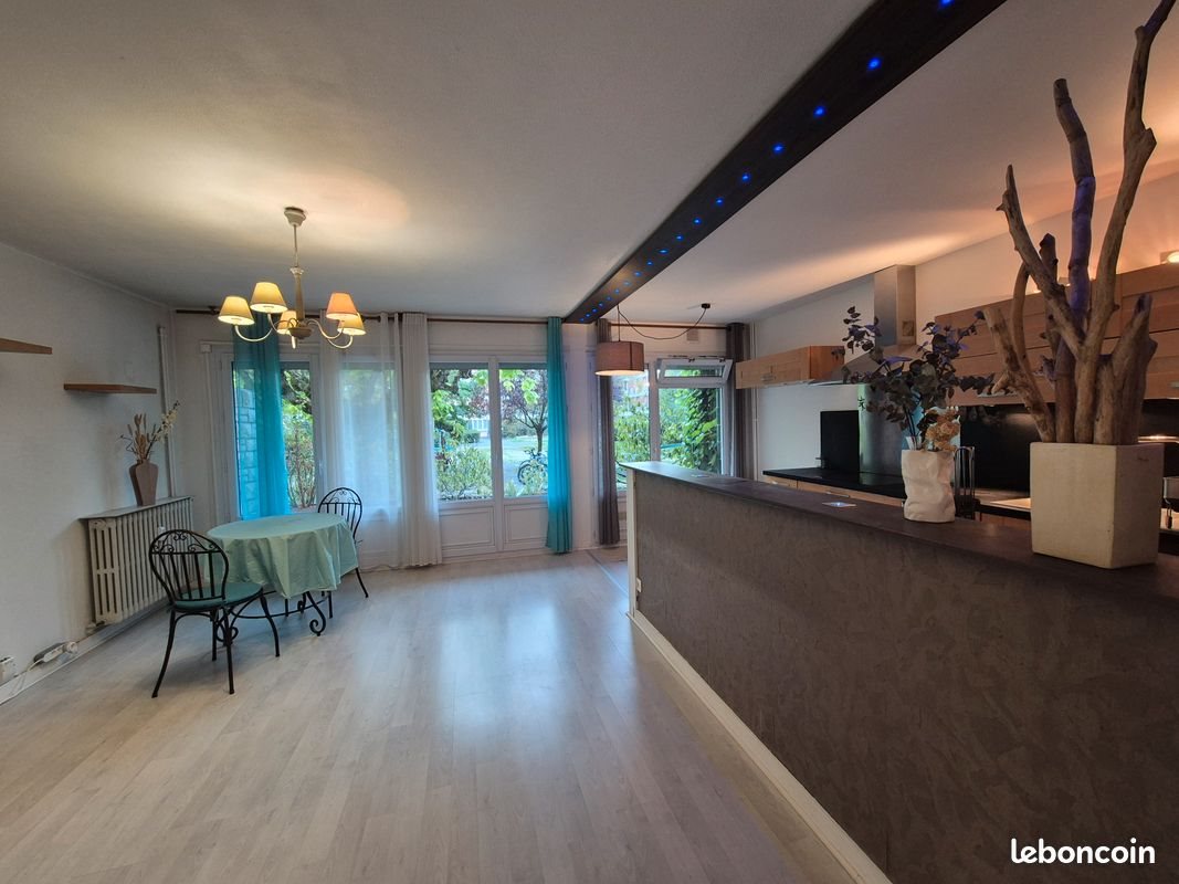 Appartement à louer, 69m², Chambéry