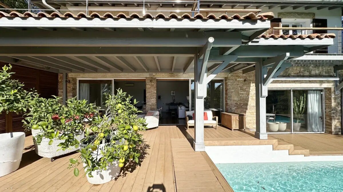 Maison à vendre, 240m², Bassussarry