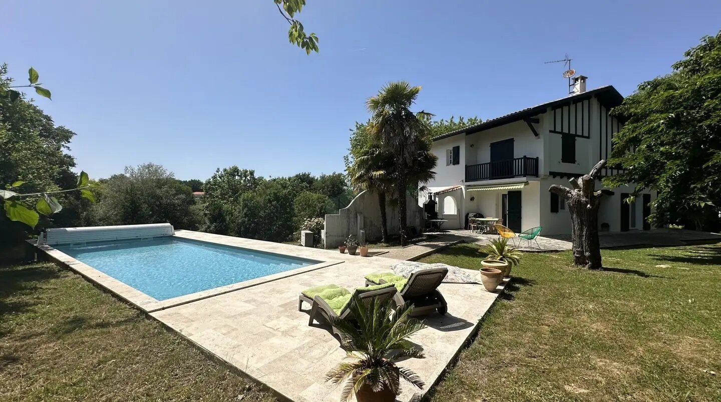 Maison à vendre, 219m², Urcuit