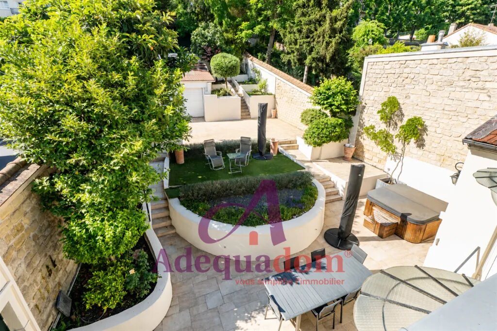 Maison à vendre, 248m², Courbevoie
