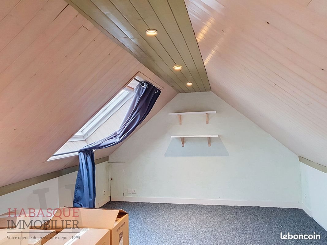 Maison à louer, 114m², Plouédern