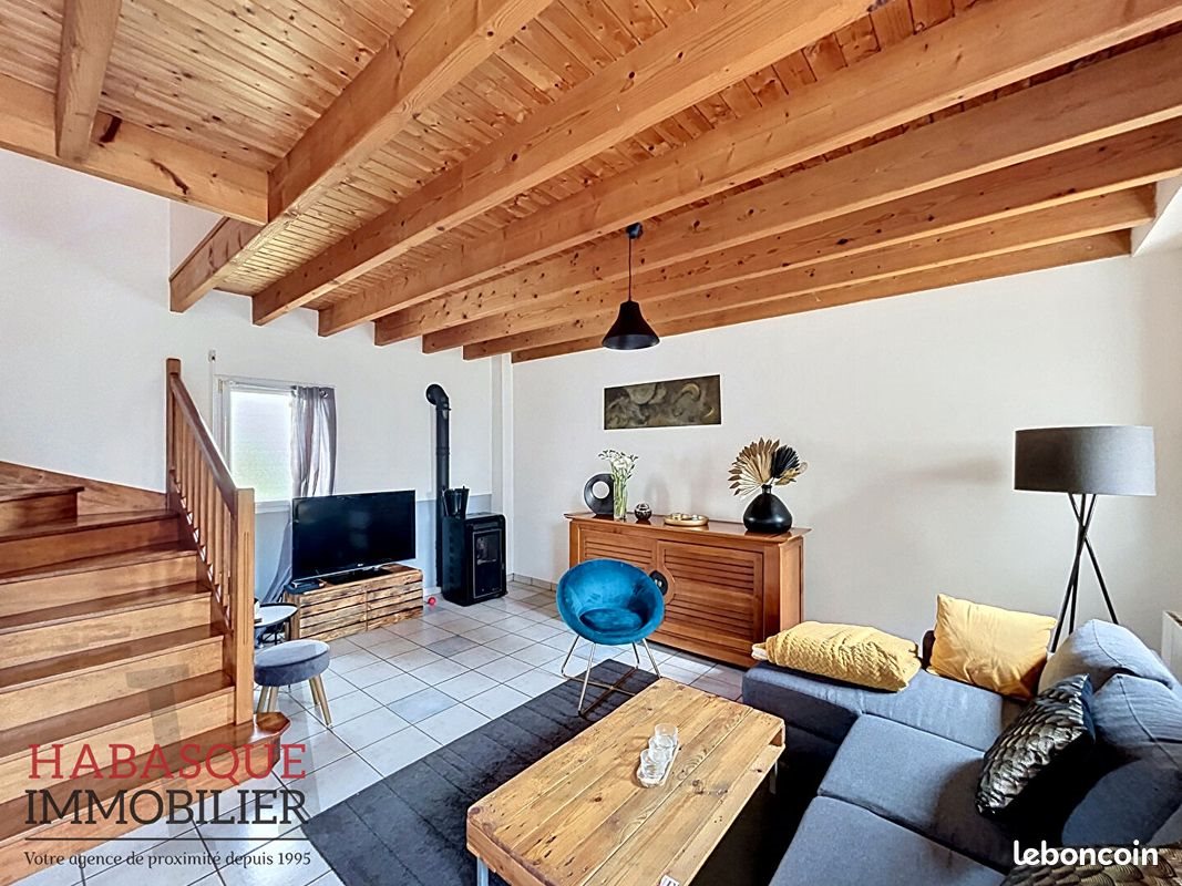 Maison à vendre, 71m², Ploudiry