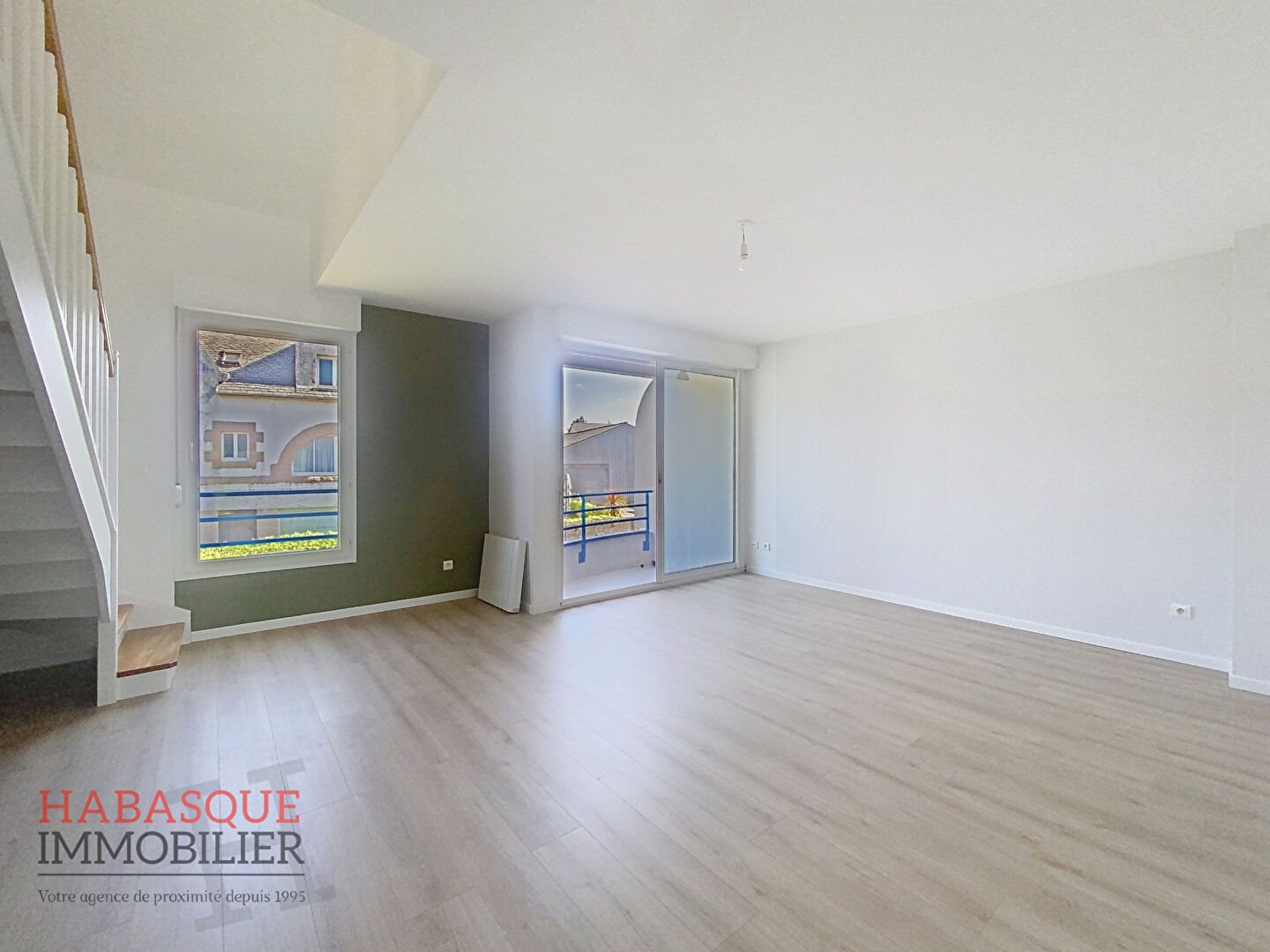Appartement à louer, 63m², Plouvorn