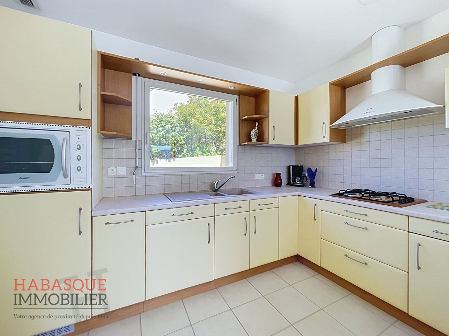 Maison à louer, 90m², Plouider