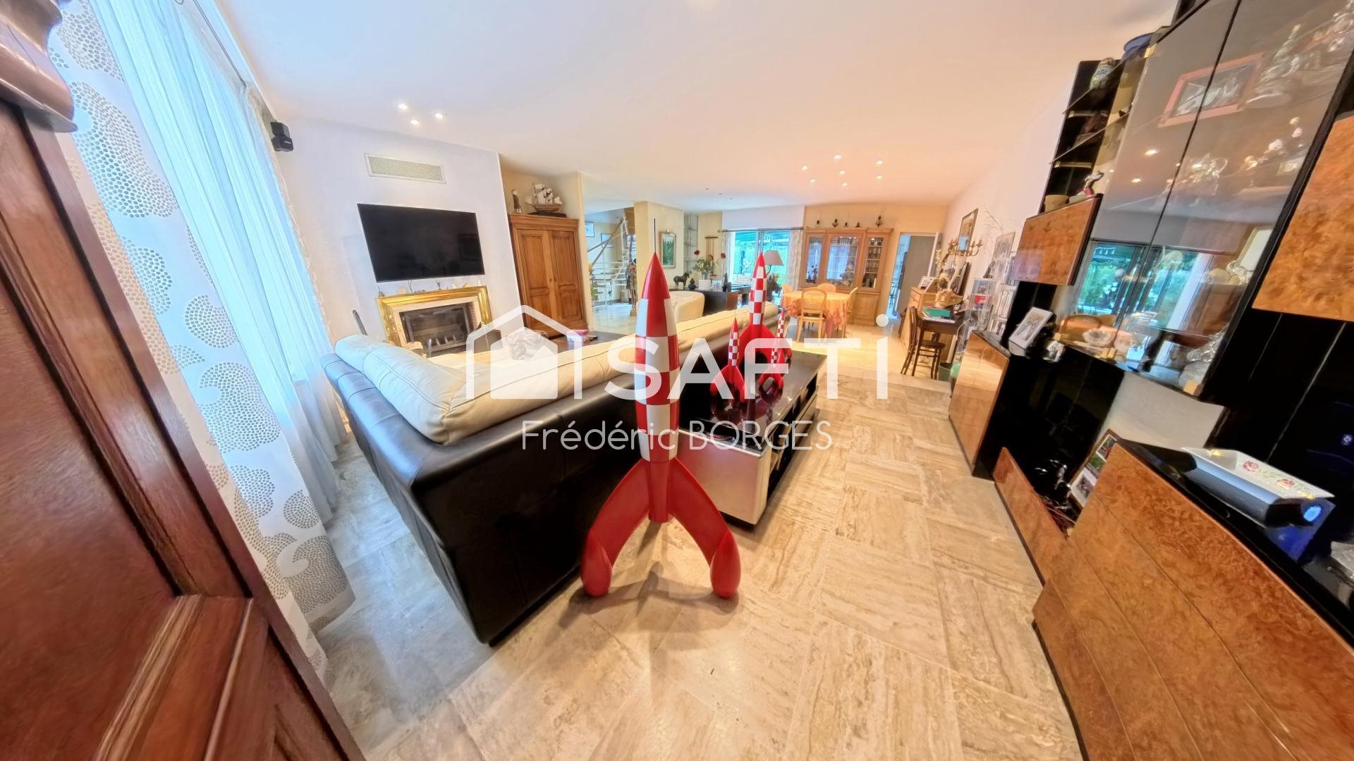 Maison à vendre, 228m², Saint-Quentin