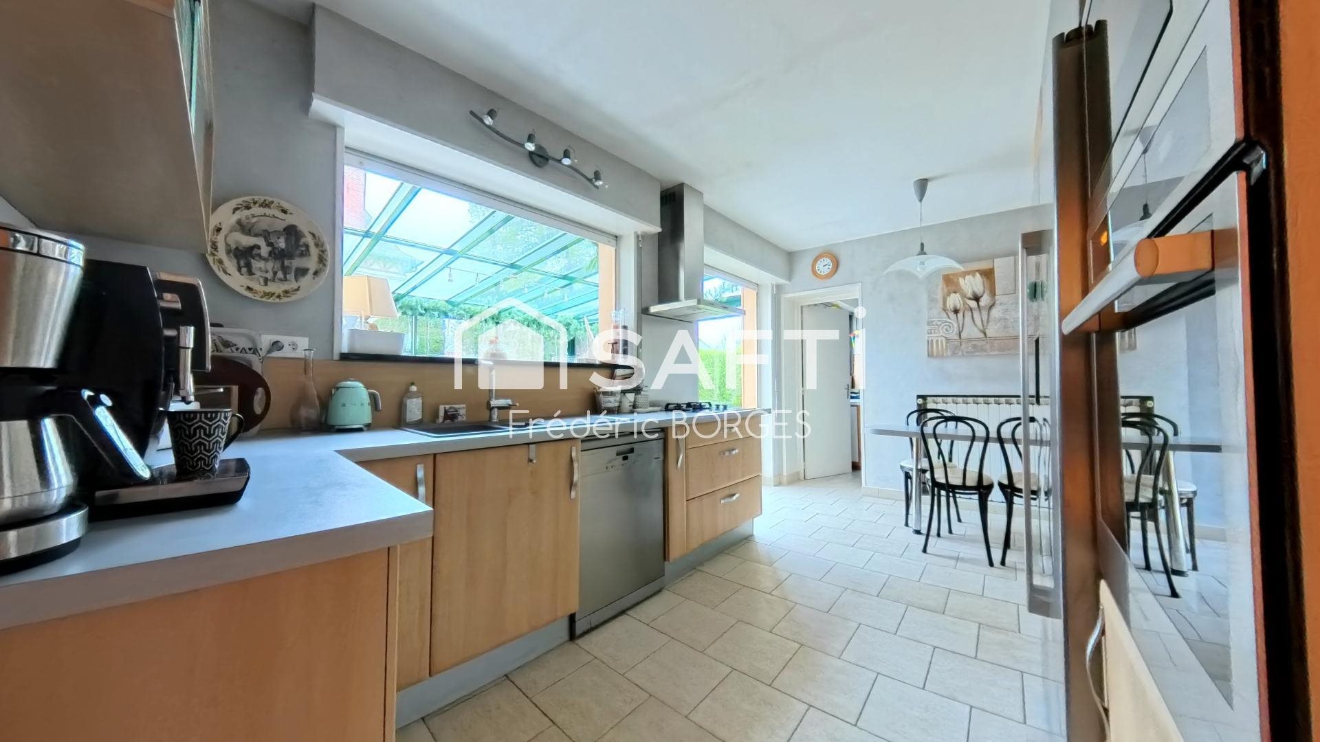 Maison à vendre, 228m², Saint-Quentin